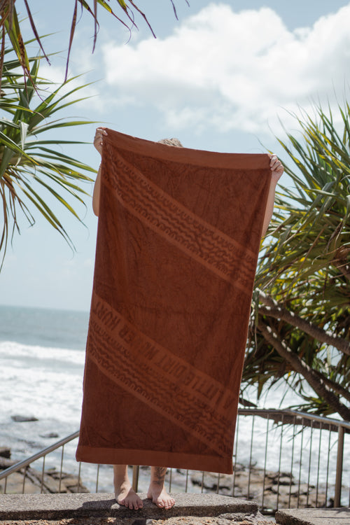100% Cotton Magnetic Beach Towel - A little Dirt Never Hurt
